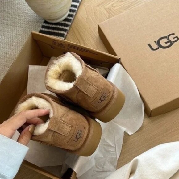 UGG Classic Ultra Mini Chestnut - Picture 6 of 9